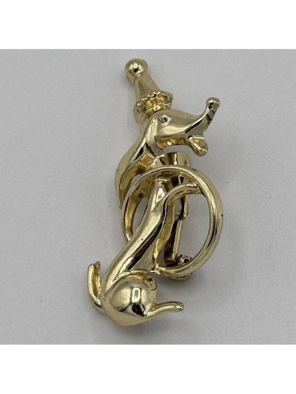 Vintage 1960s Circus Dog Brooch – Gold Tone Clown Performer Pin (Made in USA)